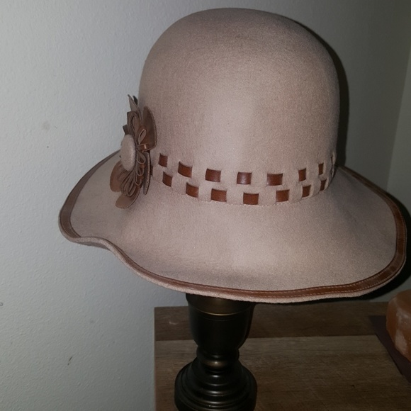 NORDSTROM FASHION  HAT - Picture 1 of 2